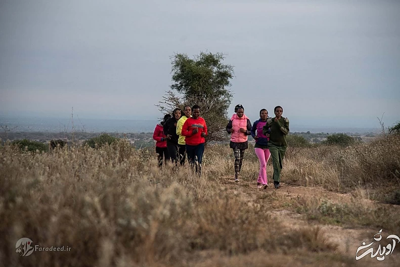 تصاویر/زنان محیط‌بانی که جان خود را برای حیات‌وحش به خطر می‌اندازند